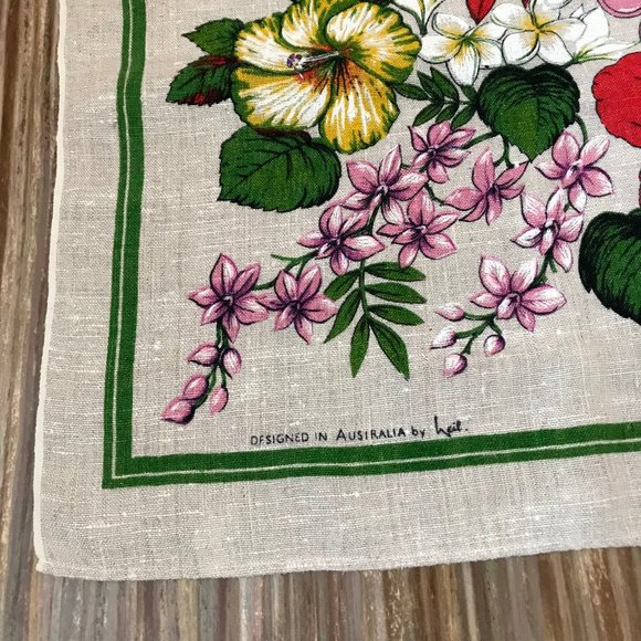 Vtg Queensland Australia Linen 50" Square Tablecloth Floral Tropical Colorful - Picture 4 of 6